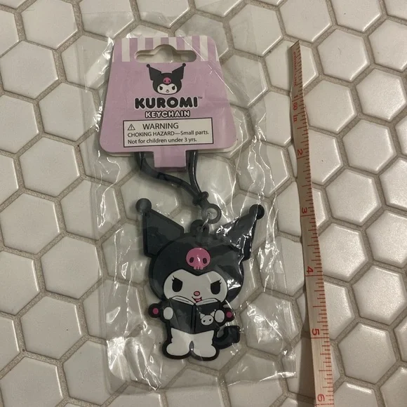 Sanrio kuromi rubber charm keychain NWT - Picture 2 of 4
